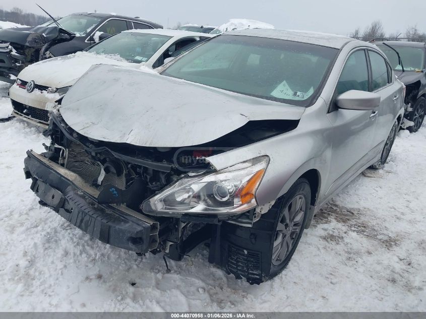 Nissan Altima 2015 — photo 2