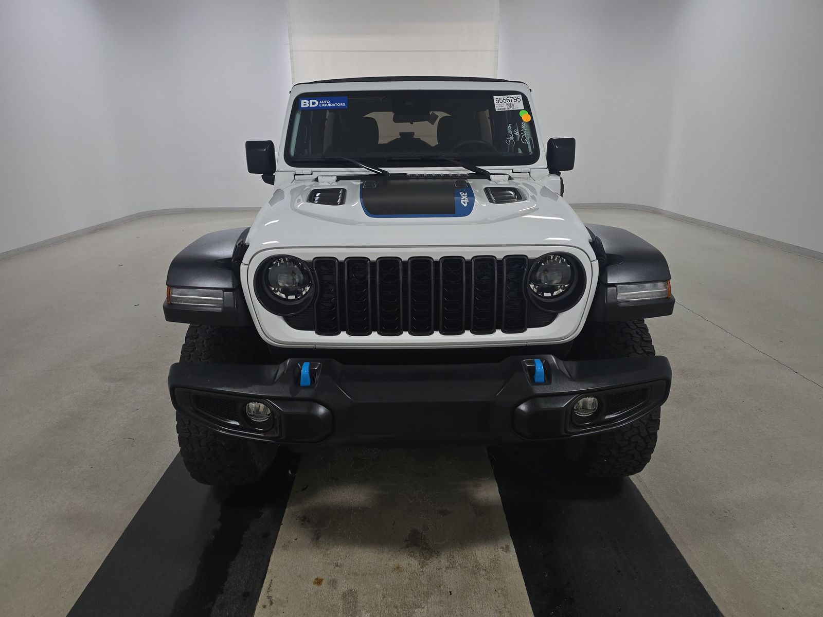 Jeep Wrangler 2024 — photo 2