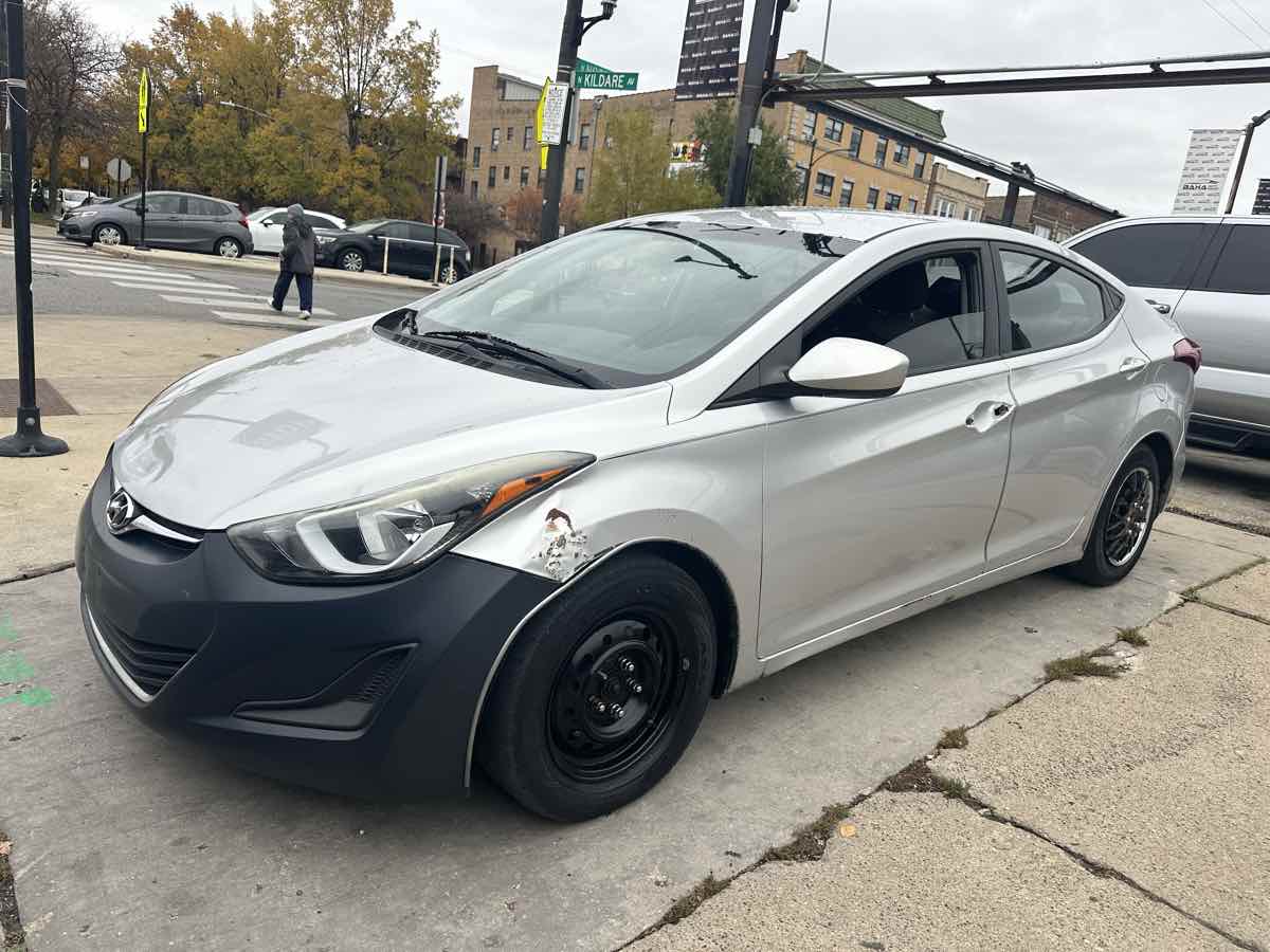 Hyundai Elantra 2016 — photo 2