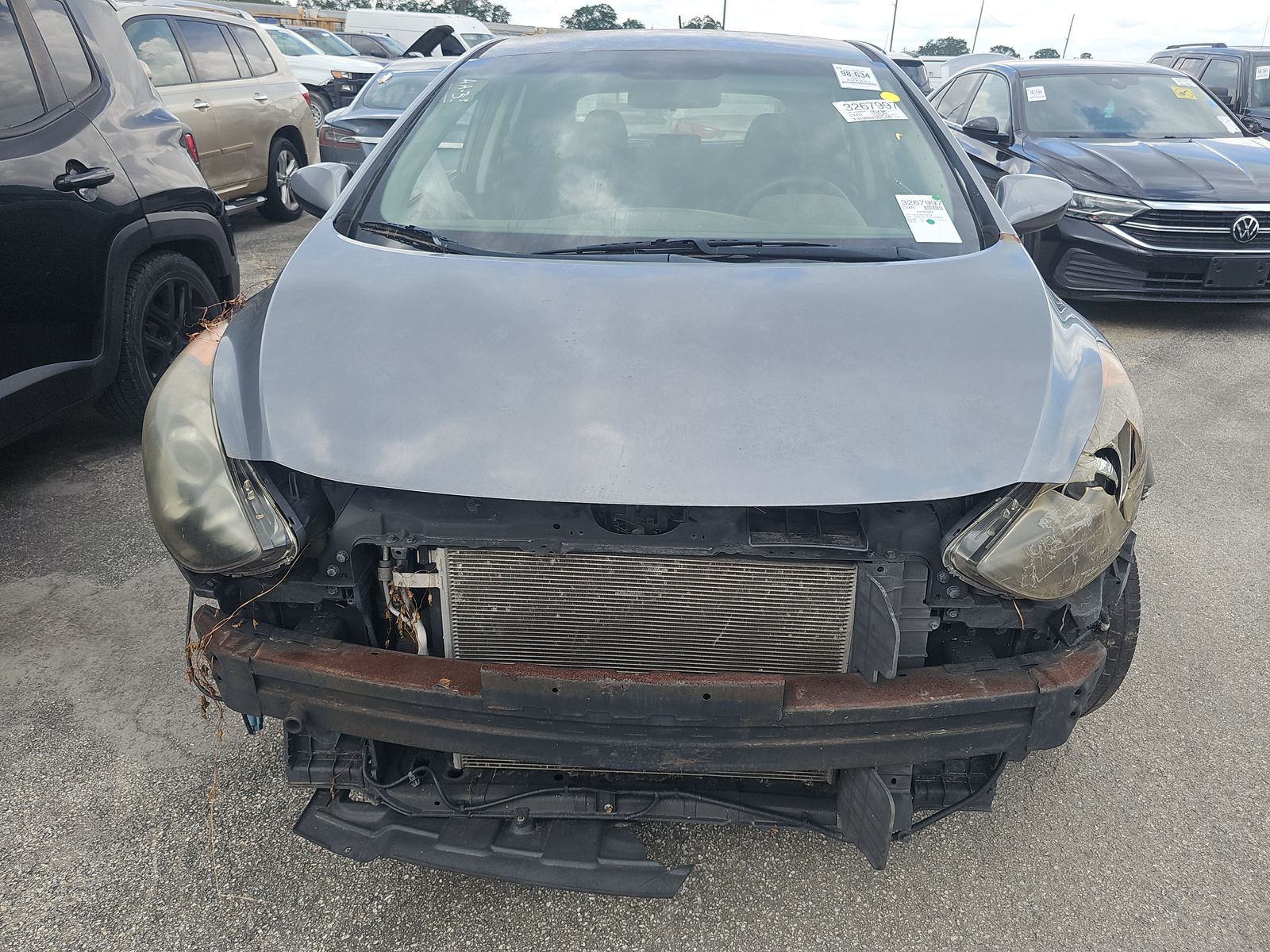 Hyundai Elantra 2017 — photo 2