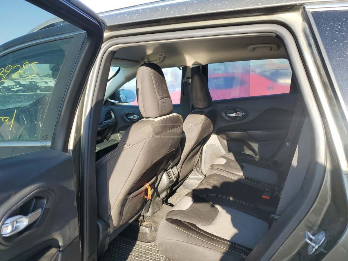 Jeep Cherokee 2014 — photo 2