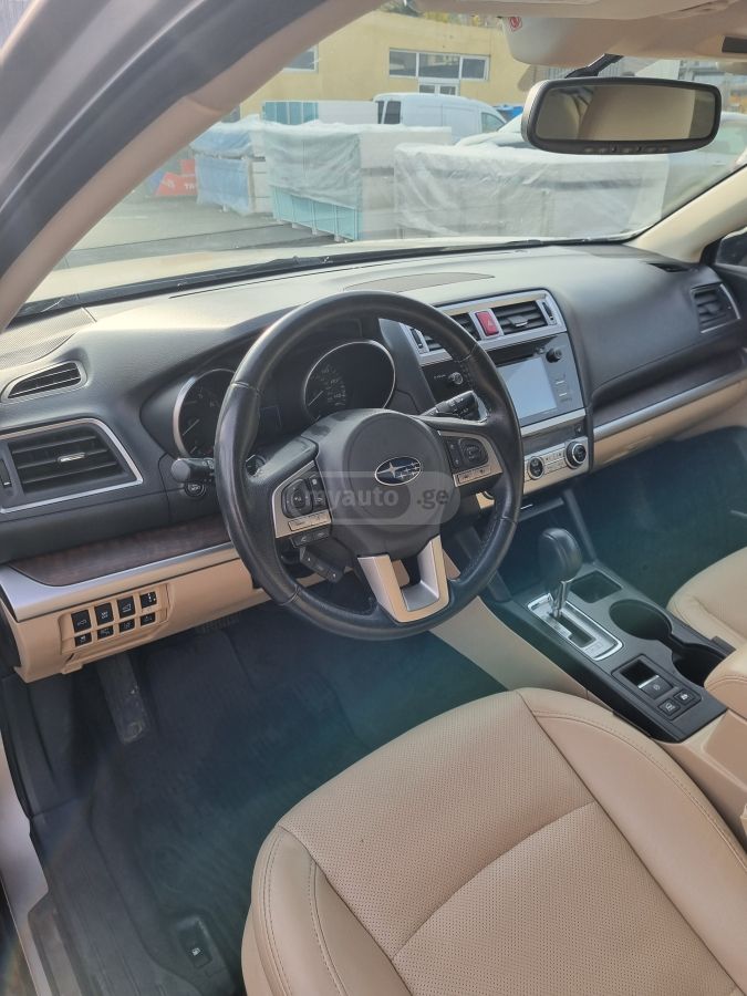 Subaru Outback 2016 — photo 2