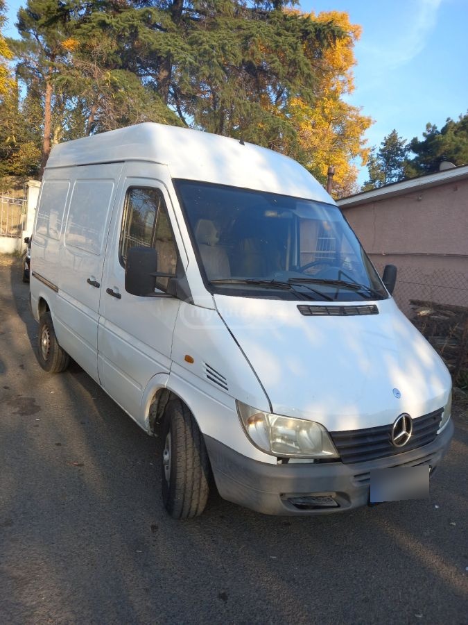 Mercedes-Benz Sprinter 2002 — photo 2