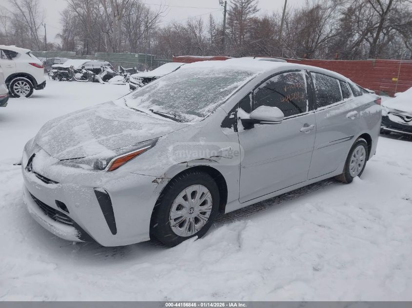 Toyota Prius 2021 — photo 2