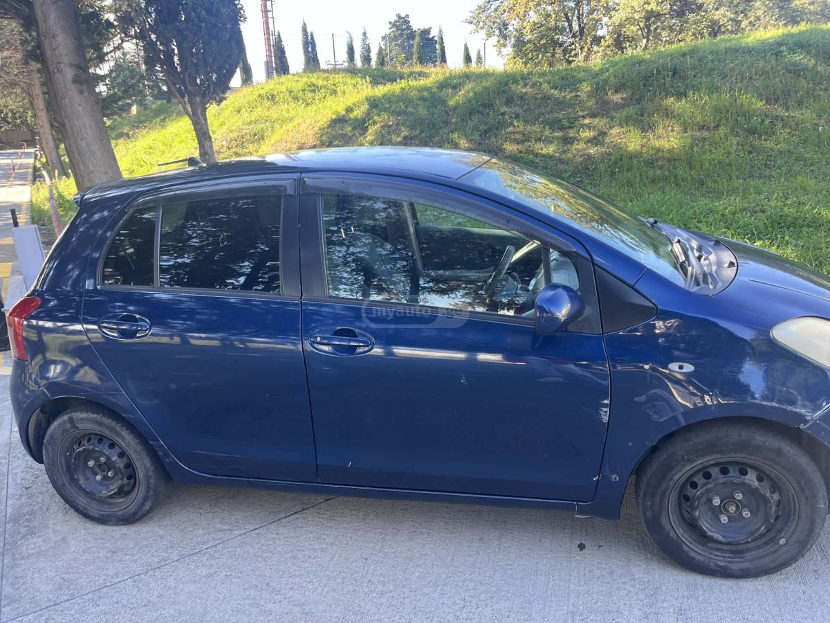 Toyota Vitz 2006 — photo 2