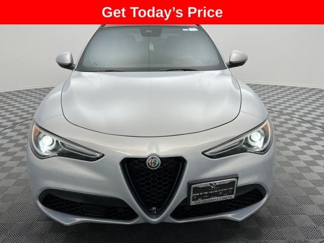 Alfa Romeo Stelvio 2022 — photo 2
