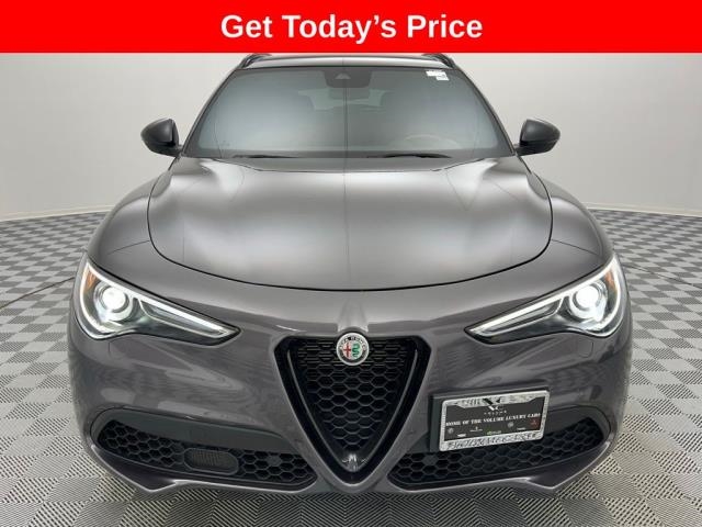 Alfa Romeo Stelvio 2022 — photo 2