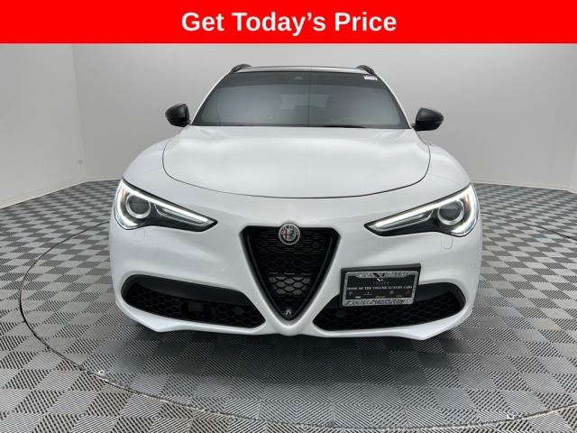 Alfa Romeo Stelvio 2022 — photo 2