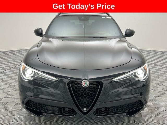 Alfa Romeo Stelvio 2022 — photo 2