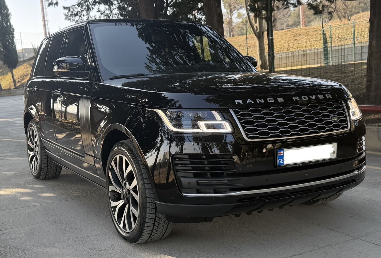 Land Rover Range Rover Vogue 2018 — photo 2