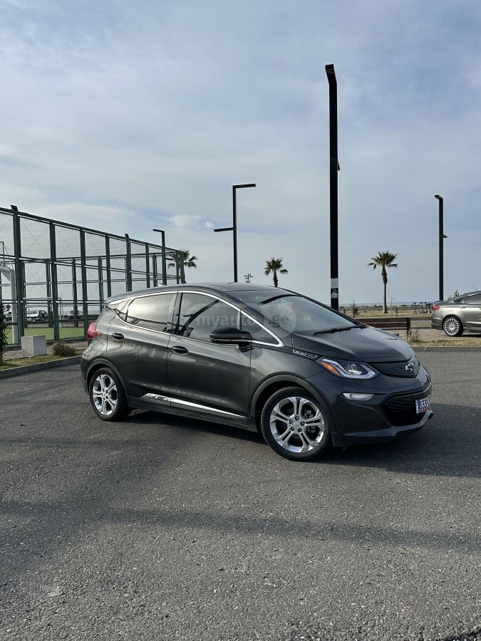 Chevrolet Bolt EV 2021 — photo 2