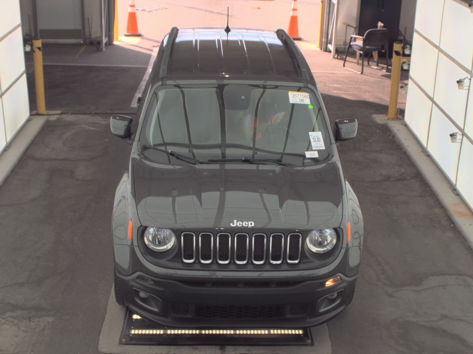 Jeep Renegade 2018 — photo 2