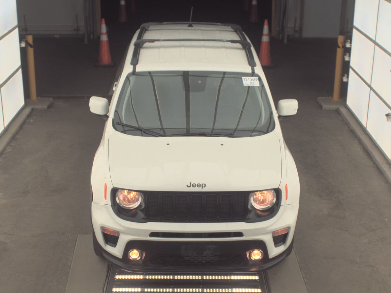 Jeep Renegade 2020 — photo 2