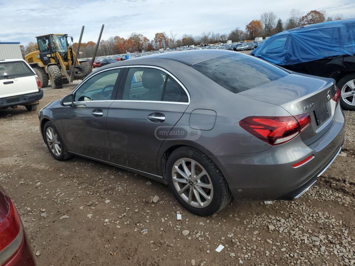 Mercedes-Benz A 220 2019 — photo 2