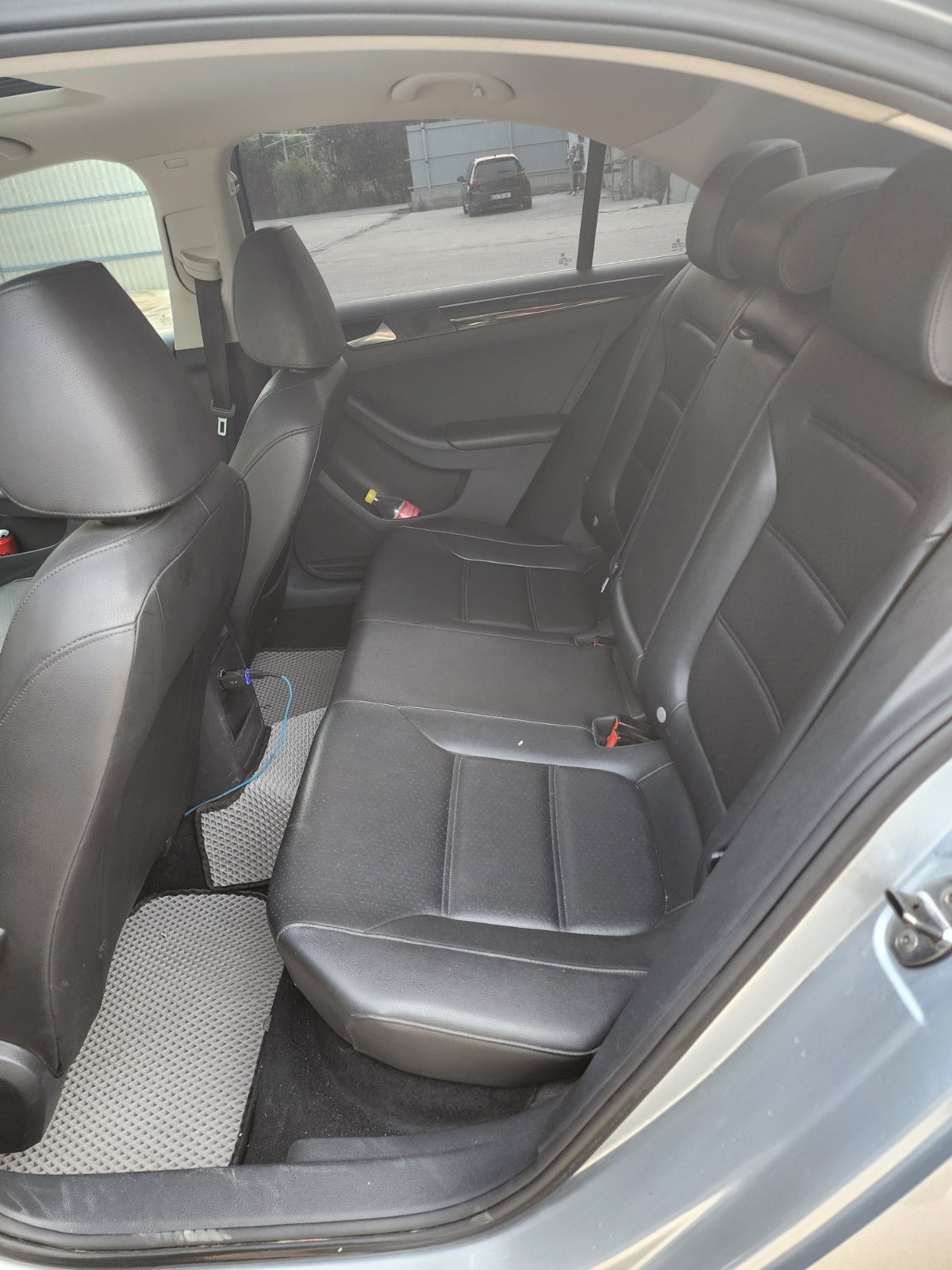 Volkswagen Jetta 2014 — photo 2