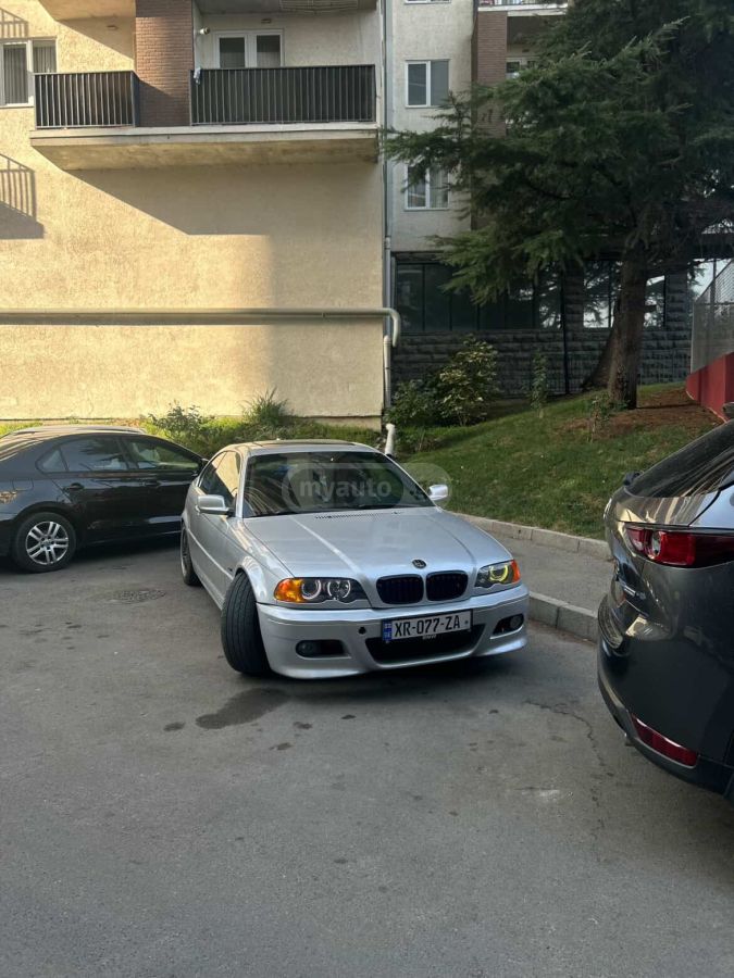 BMW 325 2001 — photo 2