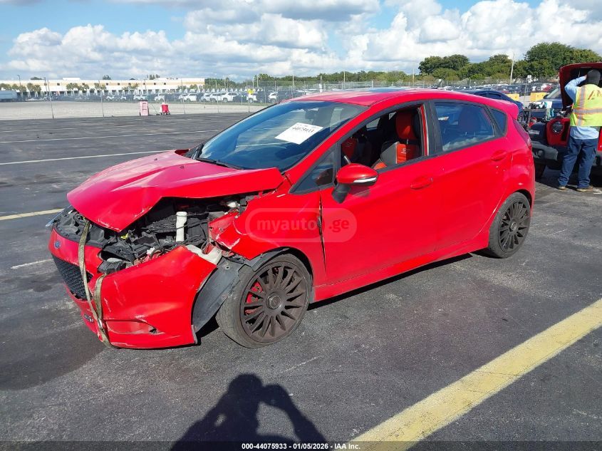 Ford Fiesta 2016 — photo 2