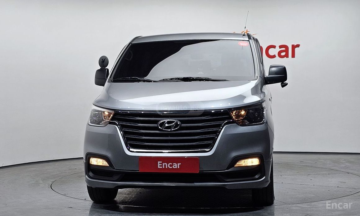 Hyundai Starex 2018 — photo 2