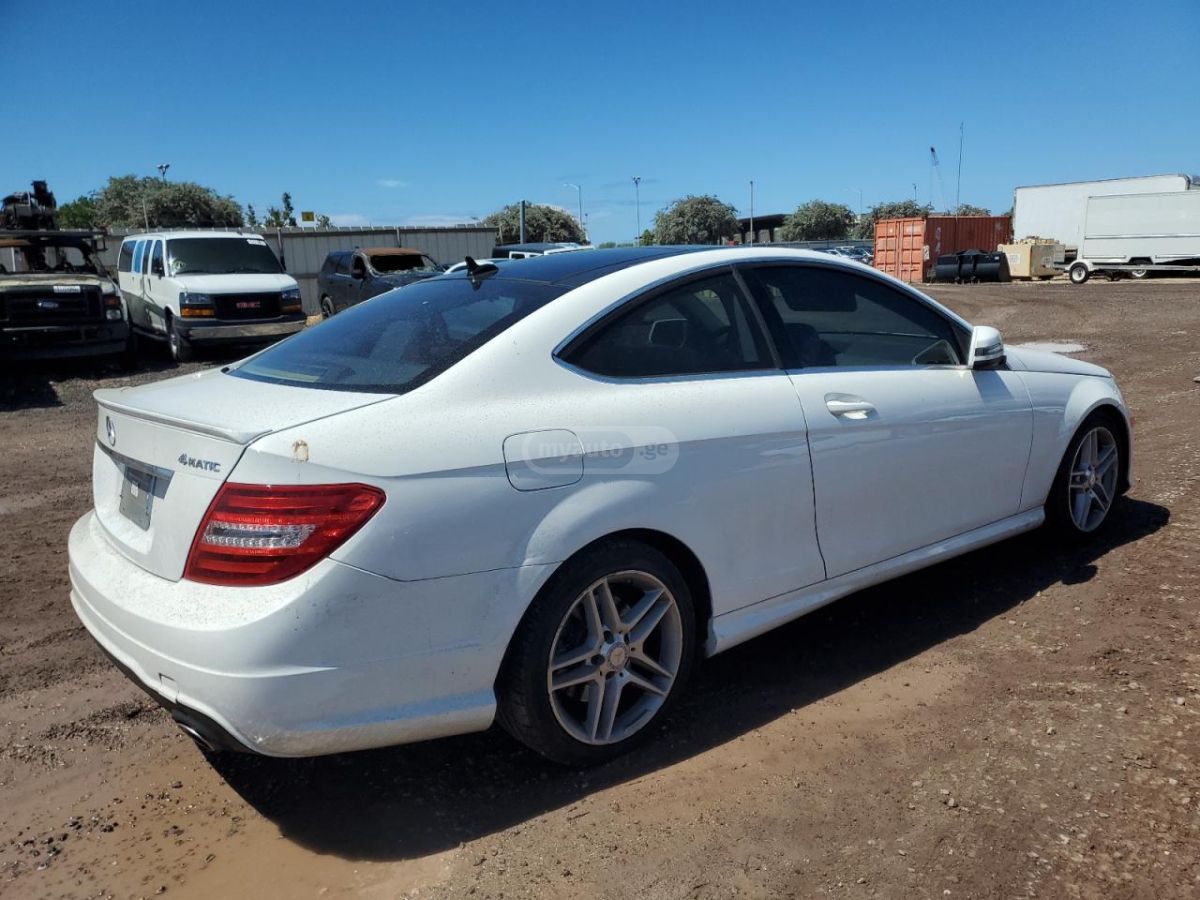 Mercedes-Benz C 350 2013 — photo 2