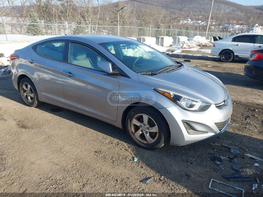 Hyundai Elantra 2015 — photo 2
