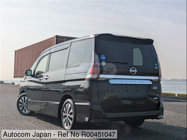 Nissan Serena 2017 — photo 2