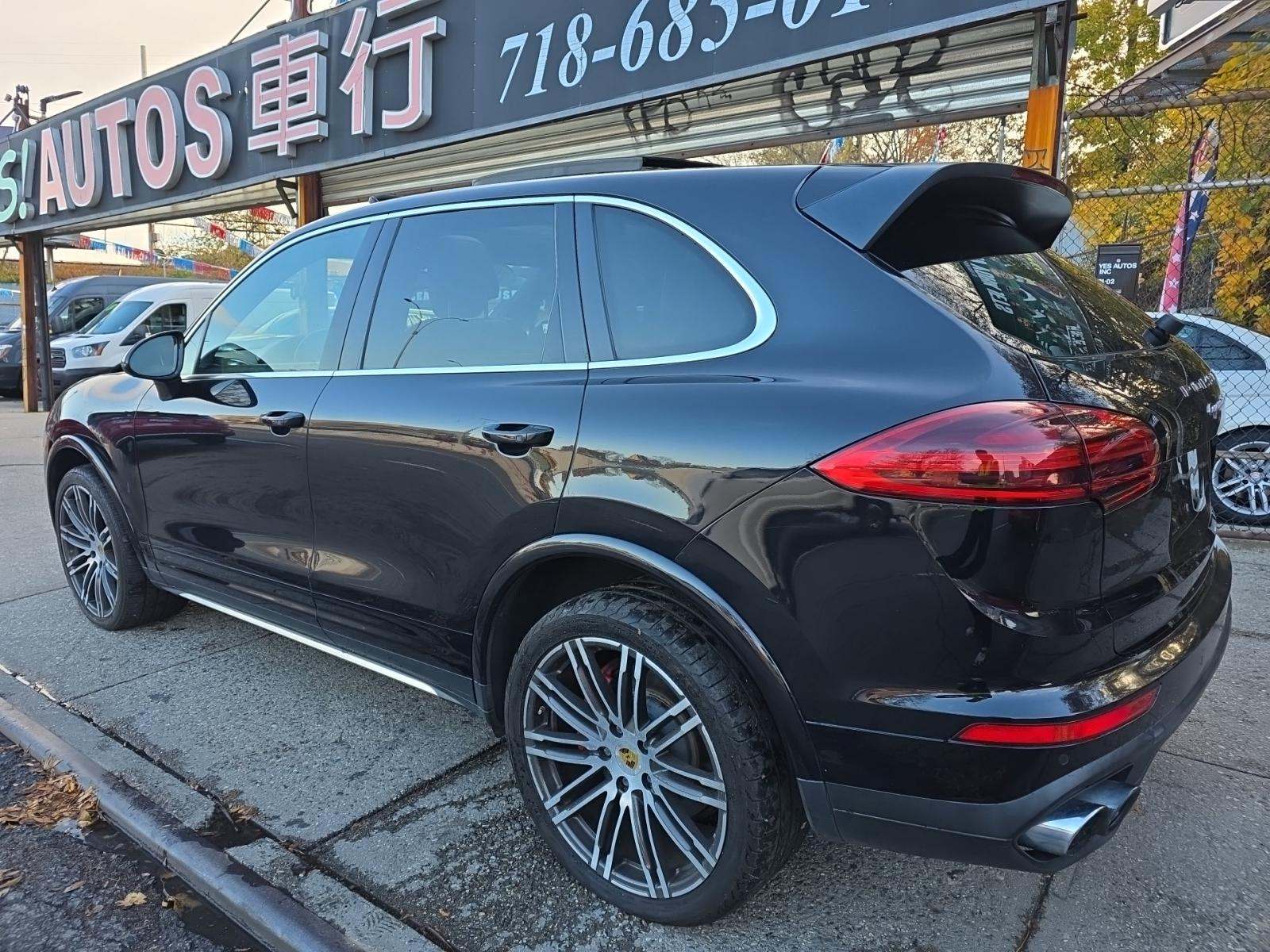 Porsche Cayenne 2018 — photo 2