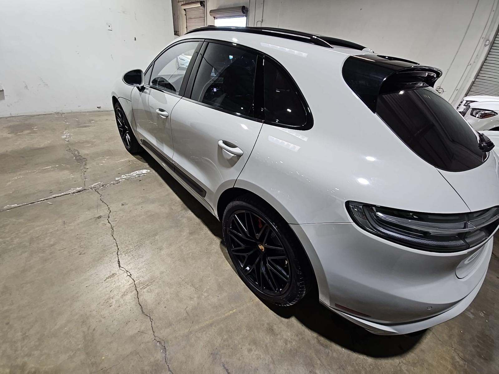 Porsche Macan 2022 — photo 2
