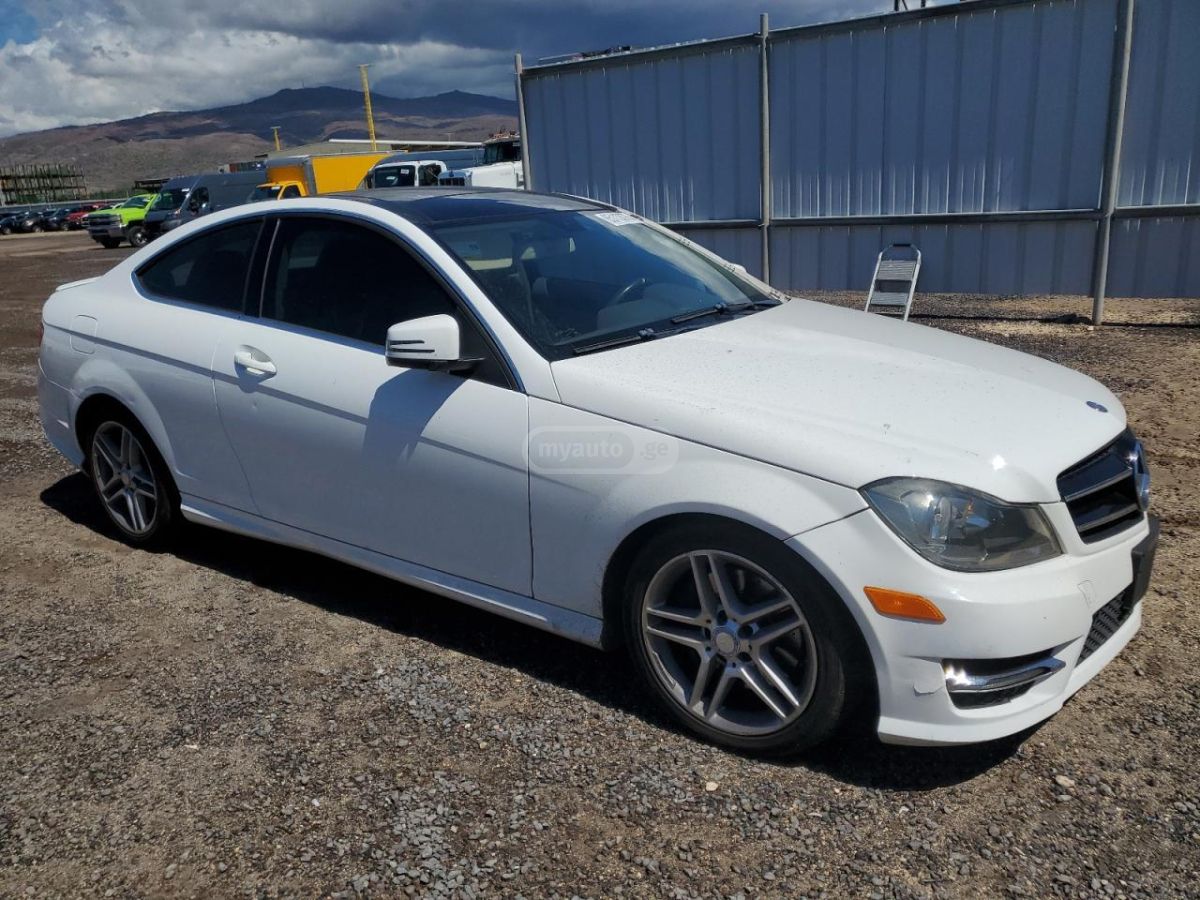 Mercedes-Benz C 300