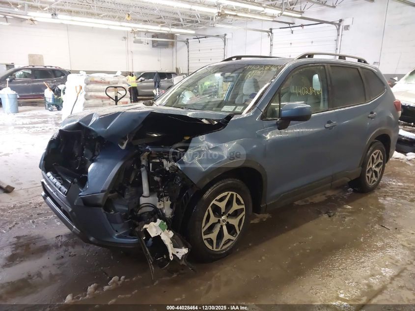Subaru Forester 2023 — photo 2