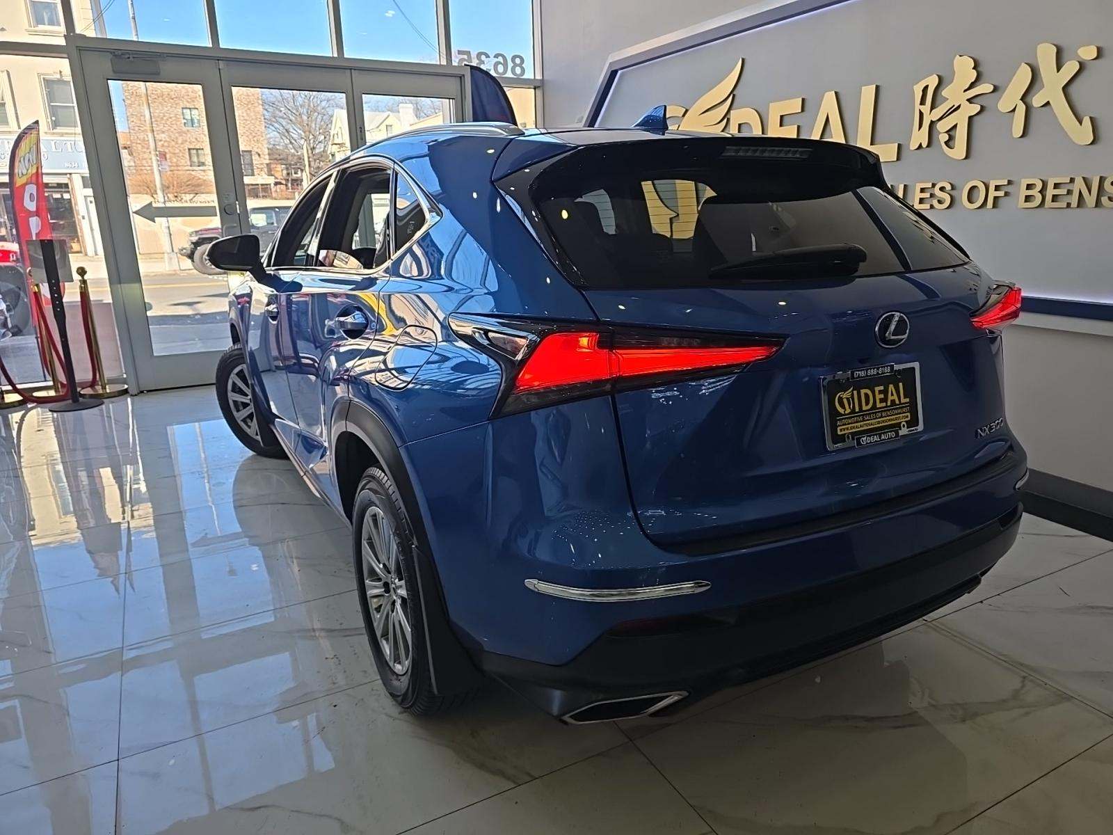 Lexus NX 300 2019 — photo 2