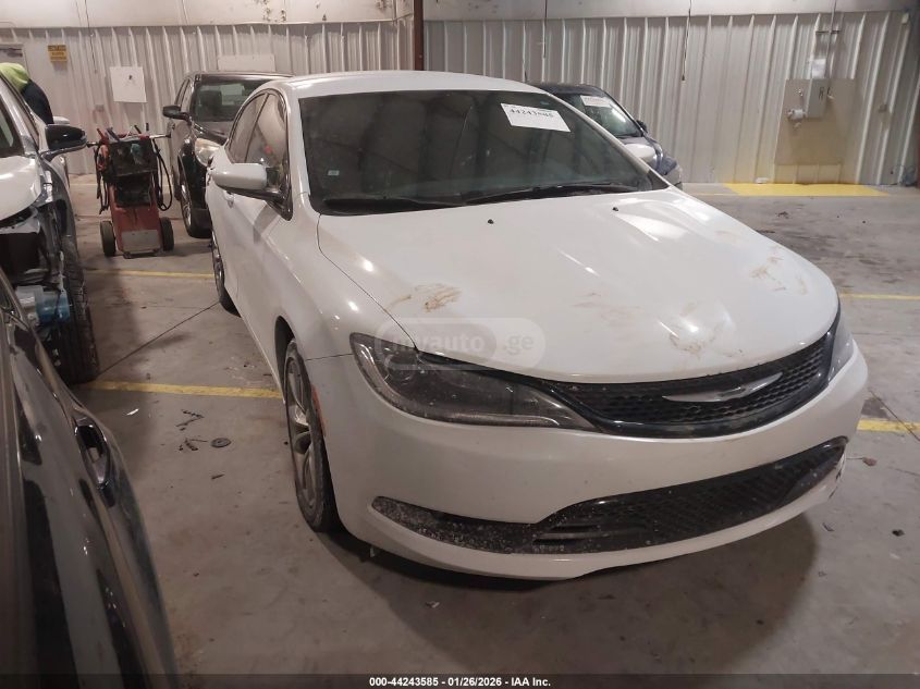 Chrysler 200 2015 — photo 2