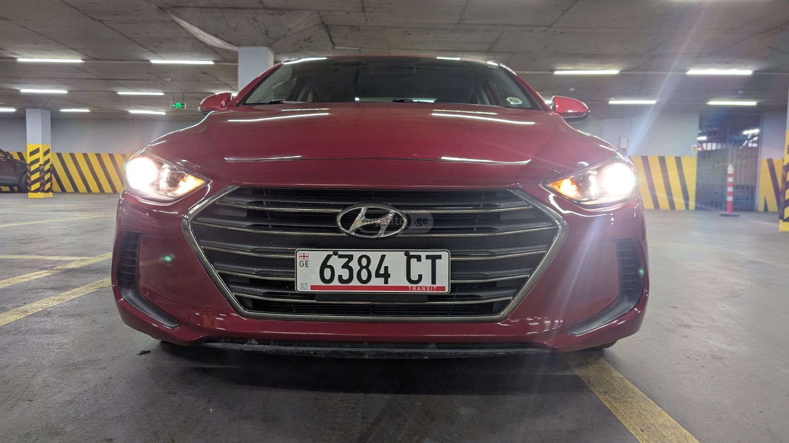 Hyundai Elantra 2018 — photo 2