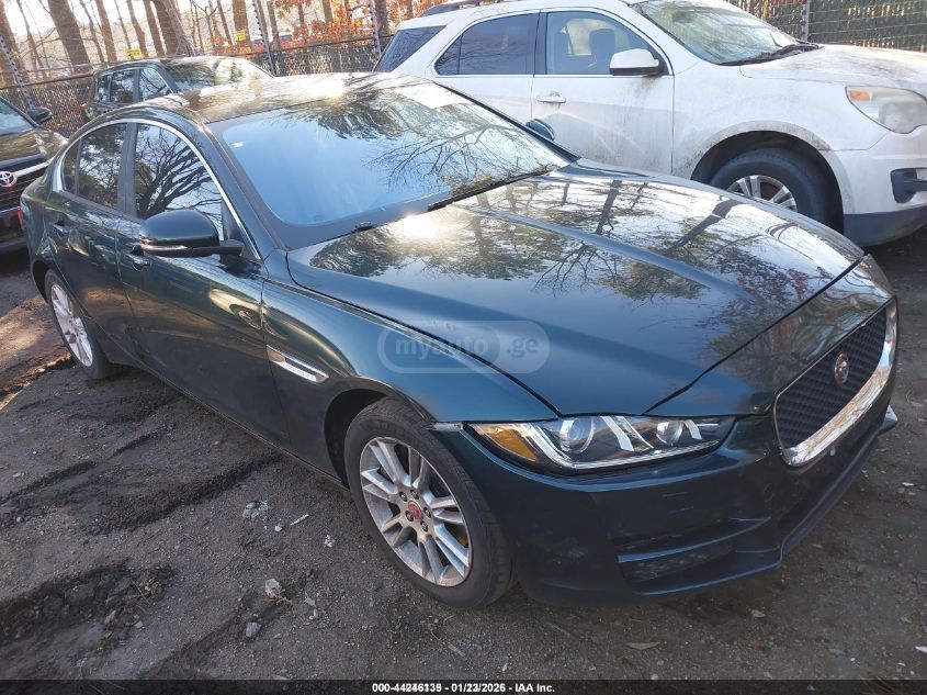 Jaguar XE 2017 — photo 2