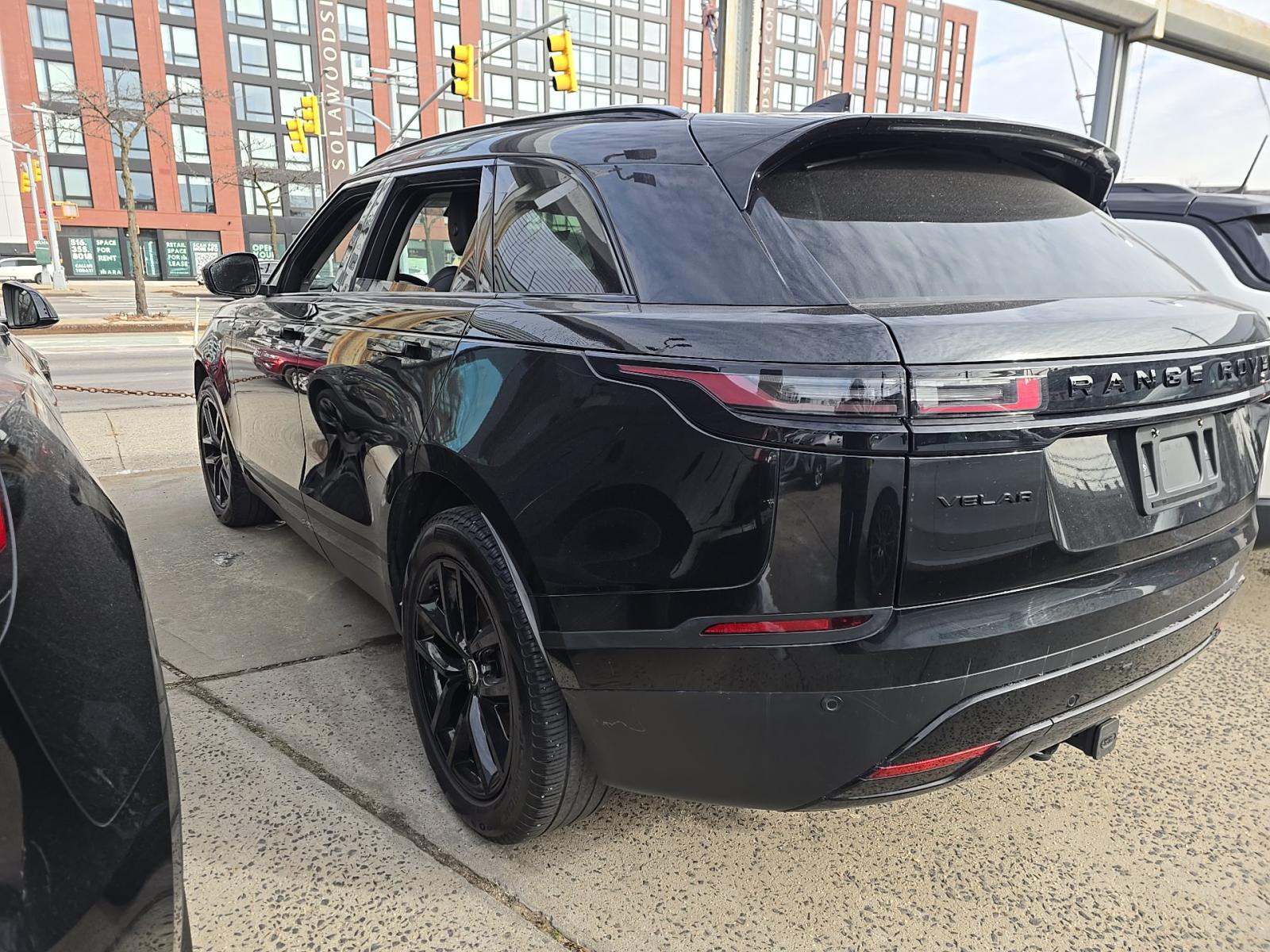 Land Rover Range Rover  Velar 2024 — photo 2