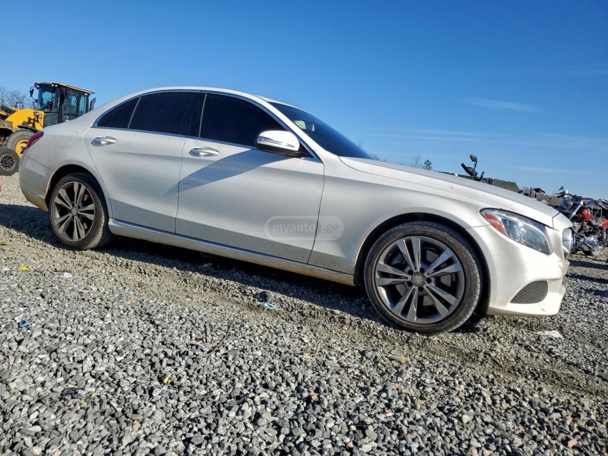 Mercedes-Benz C 300