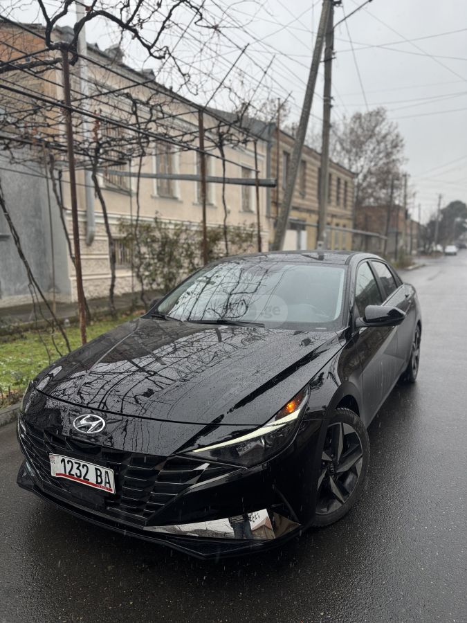Hyundai Elantra 2022 — photo 2