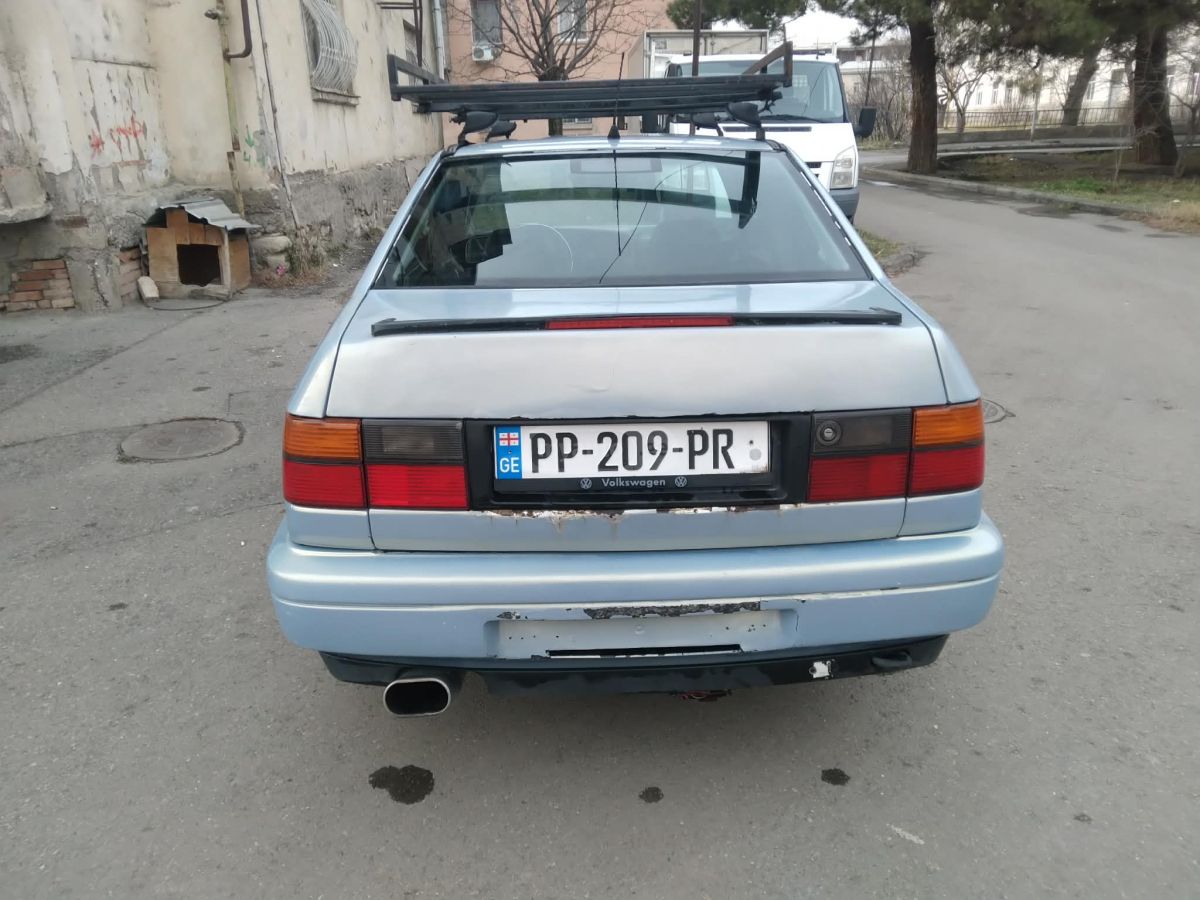 Volkswagen Vento 1996 — photo 2