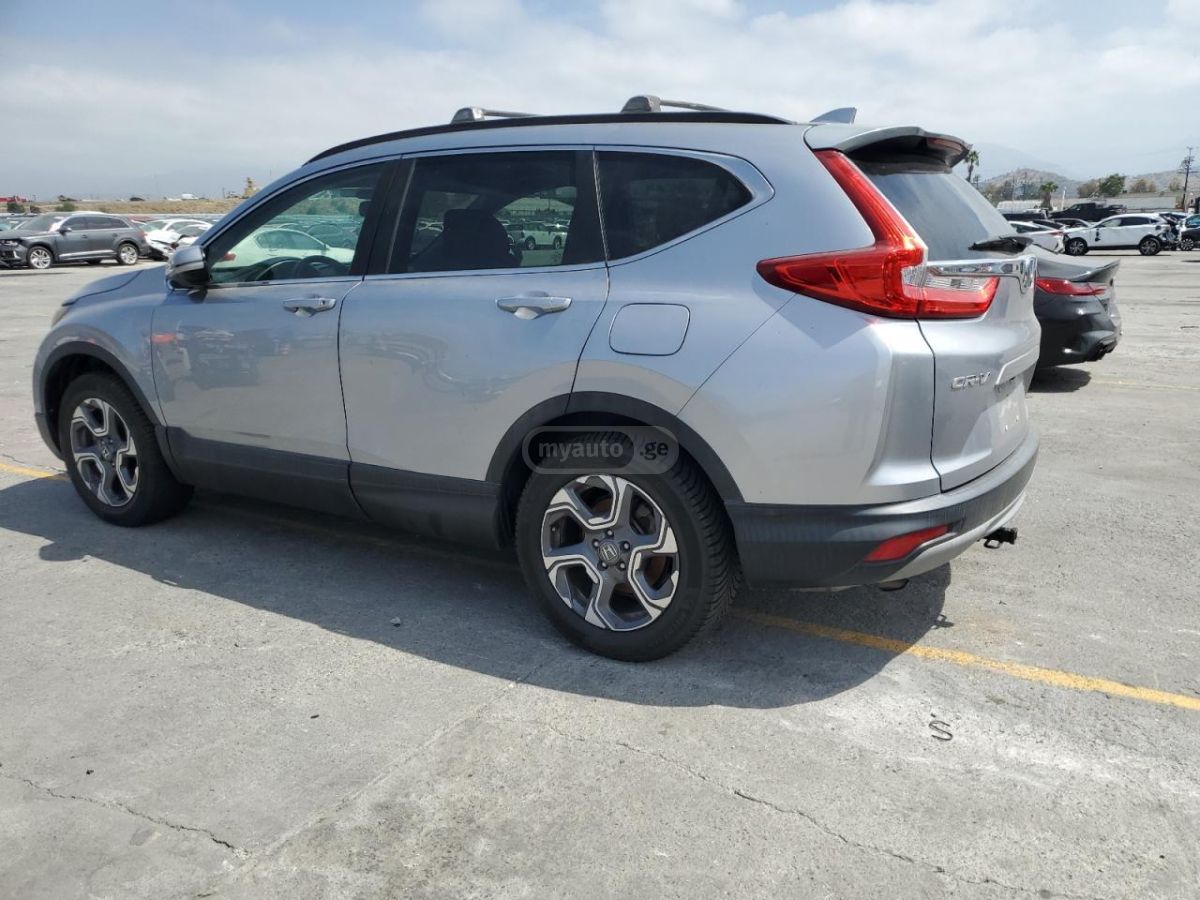 Honda CR-V 2018 — photo 2