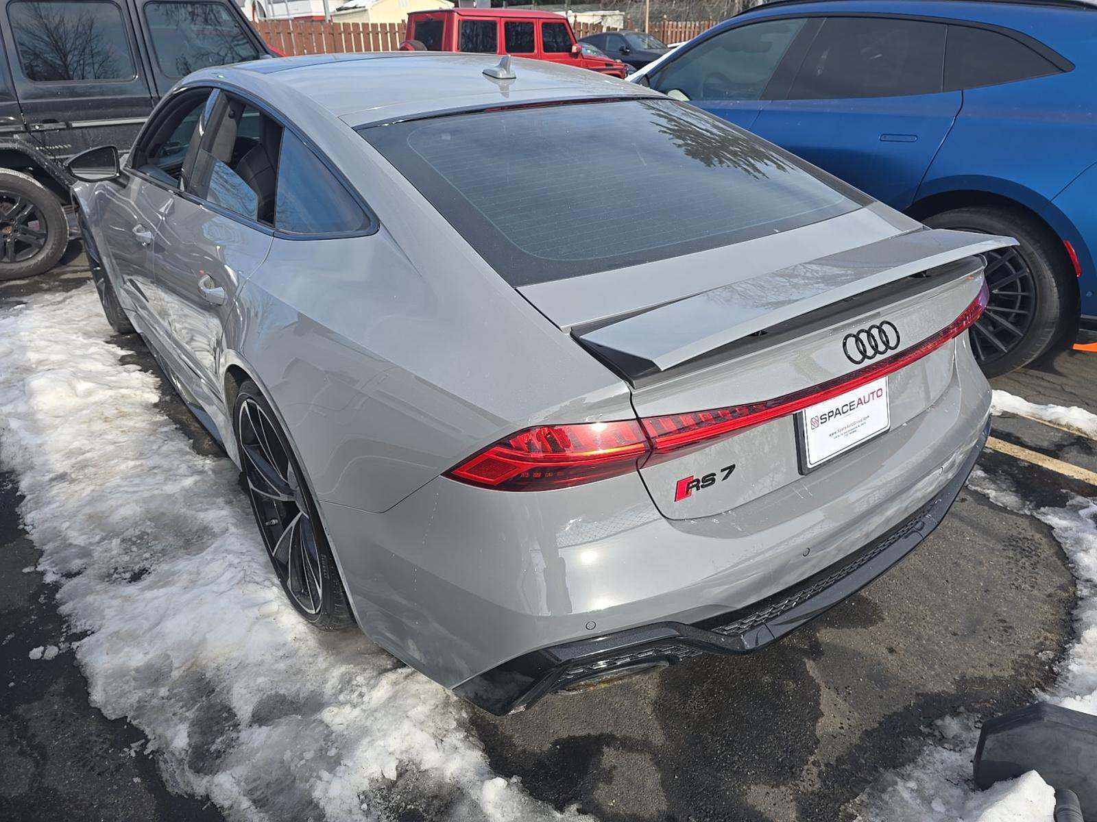 Audi RS 7 2023 — photo 2