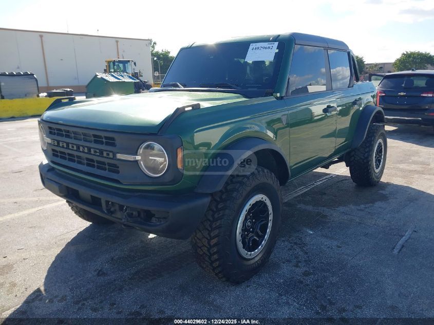 Ford Bronco 2023 — photo 2