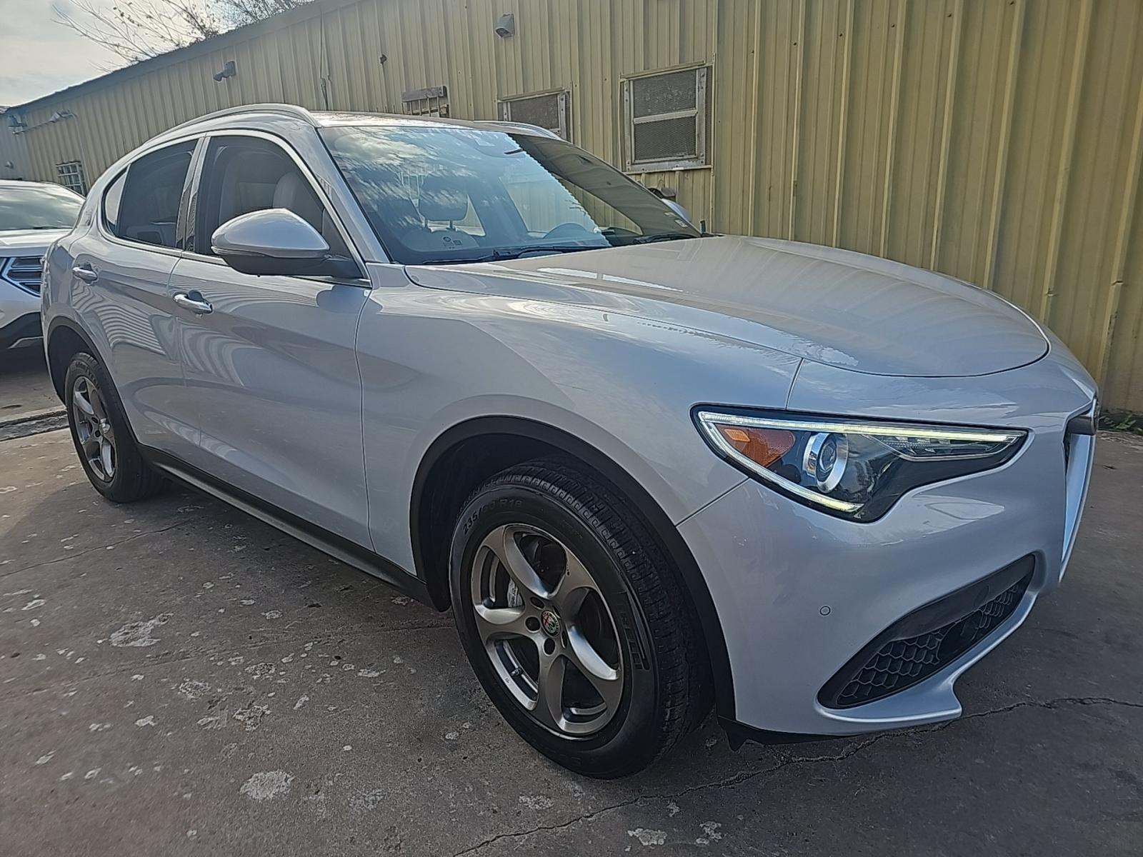 Alfa Romeo Stelvio 2021 — photo 2