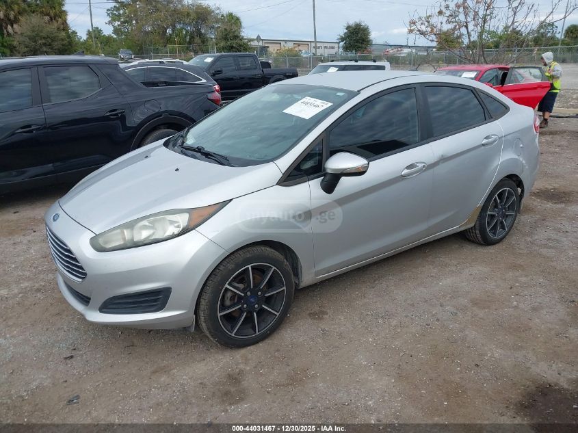 Ford Fiesta 2016 — photo 2