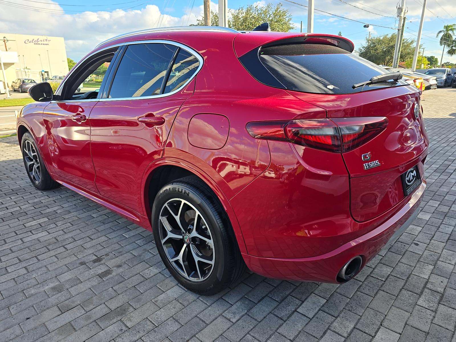 Alfa Romeo Stelvio 2021 — photo 2