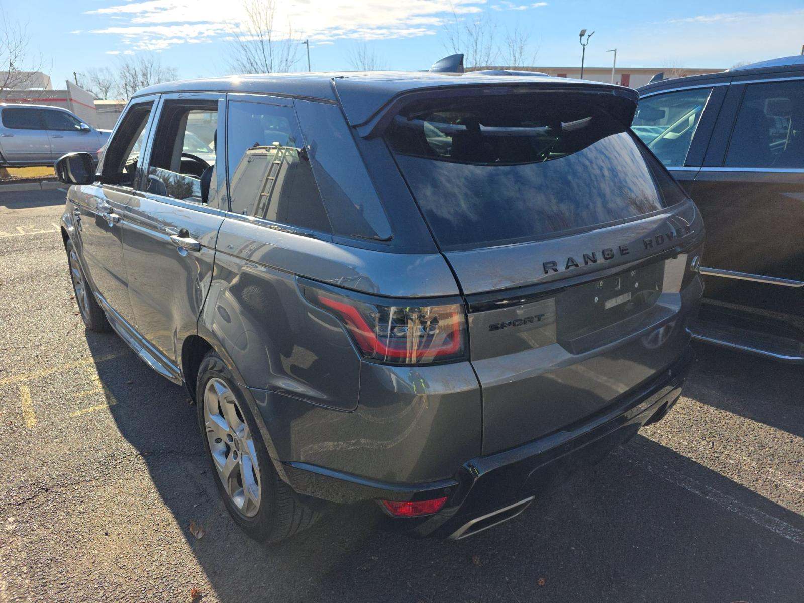Land Rover Range Rover Sport 2018 — photo 2