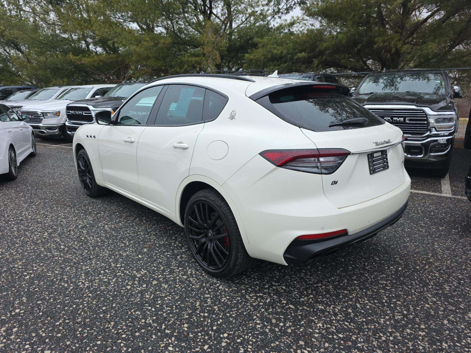 Maserati Levante 2021 — photo 2