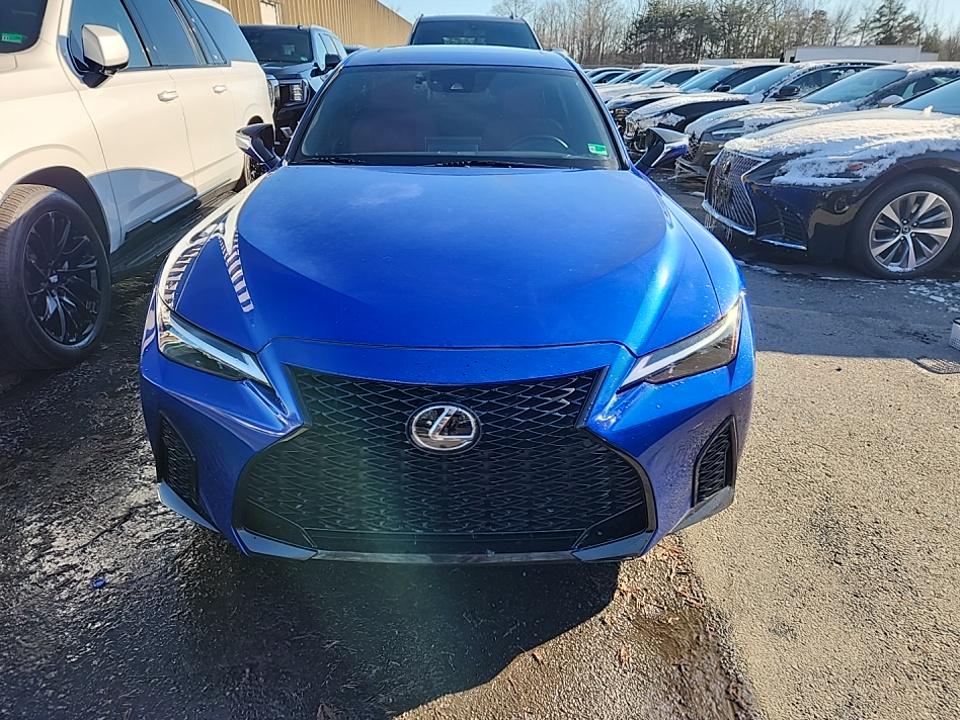 Lexus IS 350 2023 — photo 2