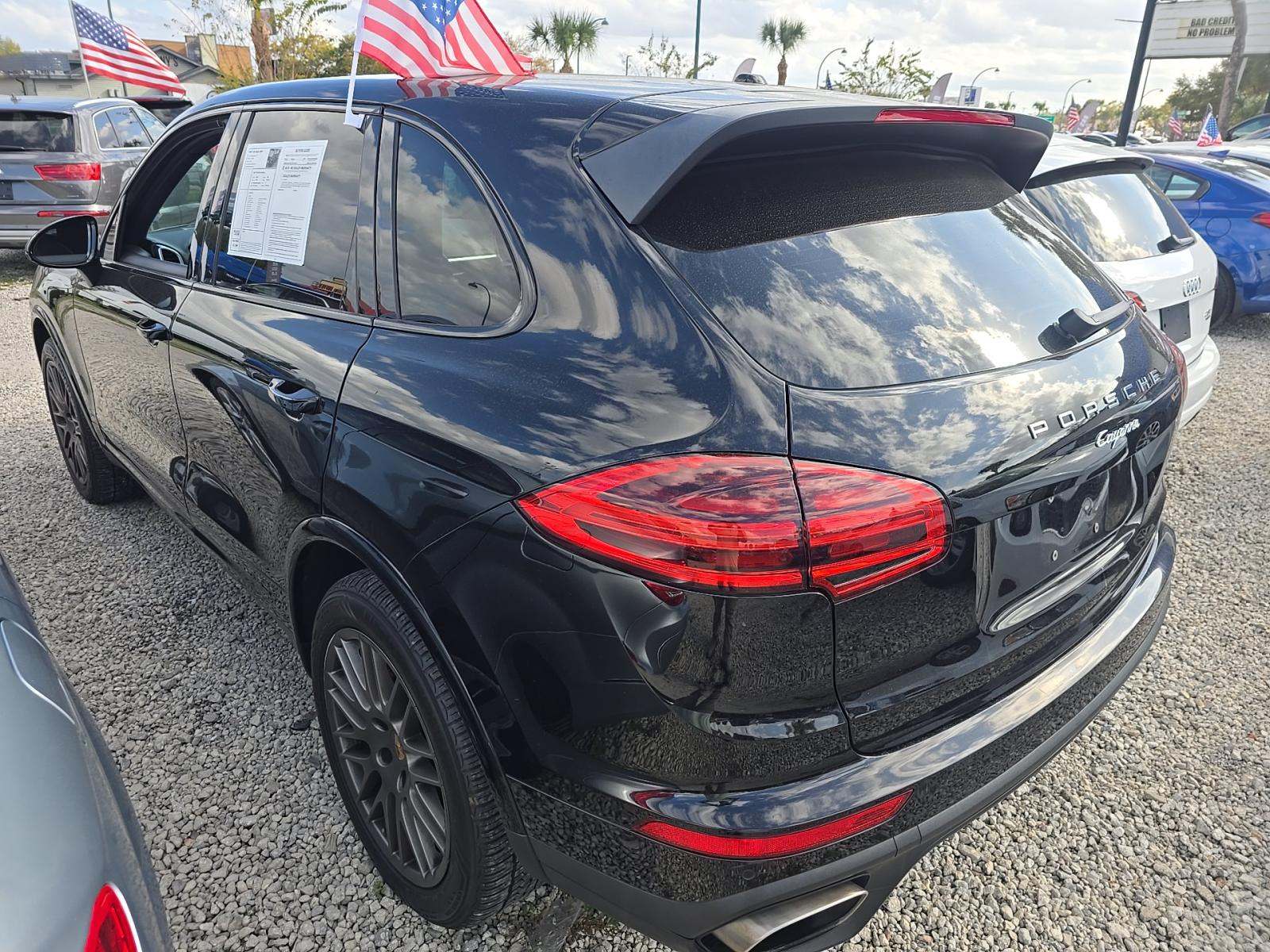 Porsche Cayenne 2017 — photo 2