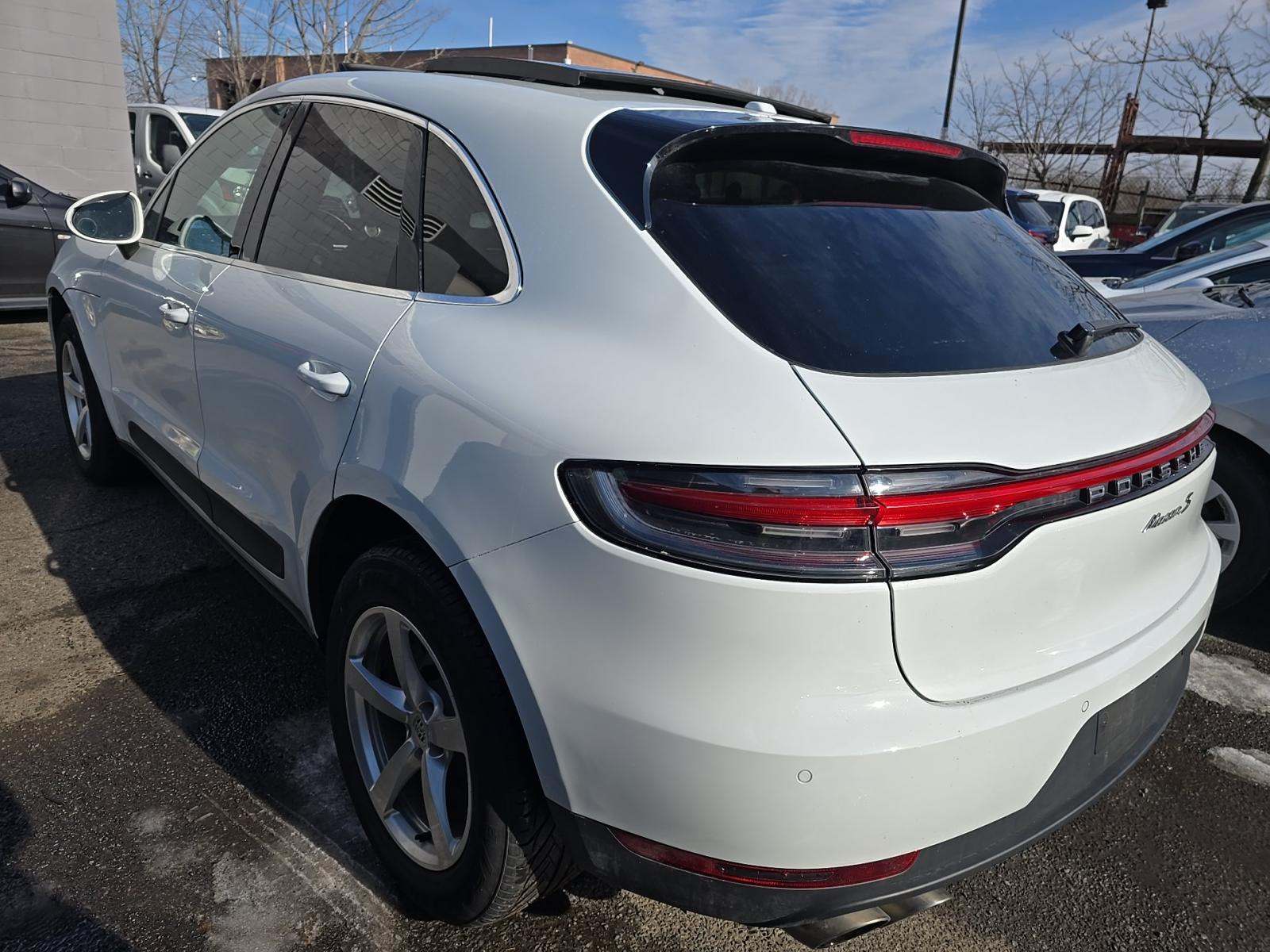 Porsche Macan 2019 — photo 2