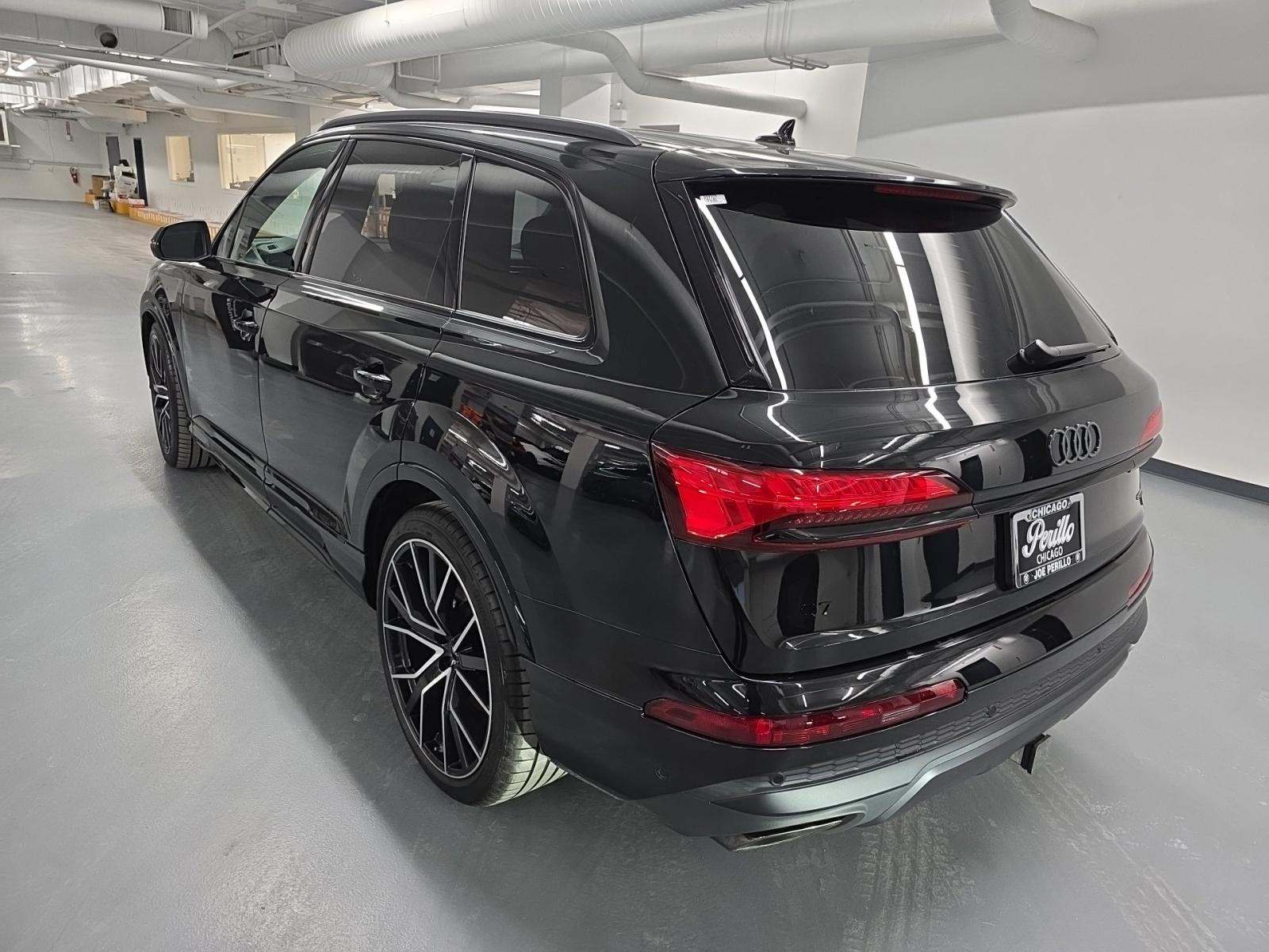 Audi Q7 2025 — photo 2