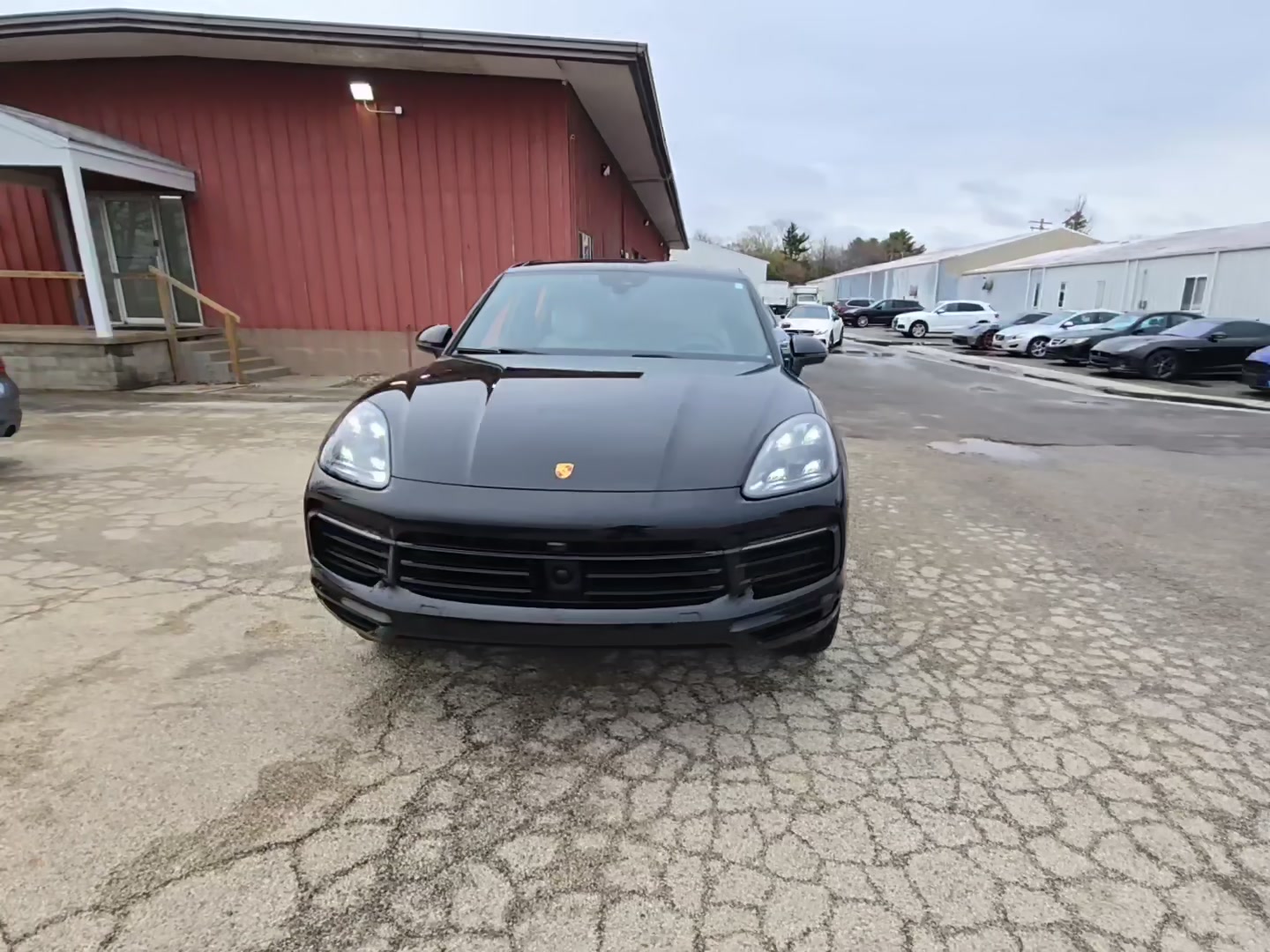 Porsche Cayenne 2021 — photo 2